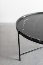 Riquina Table