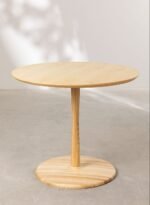 Vesilley table
